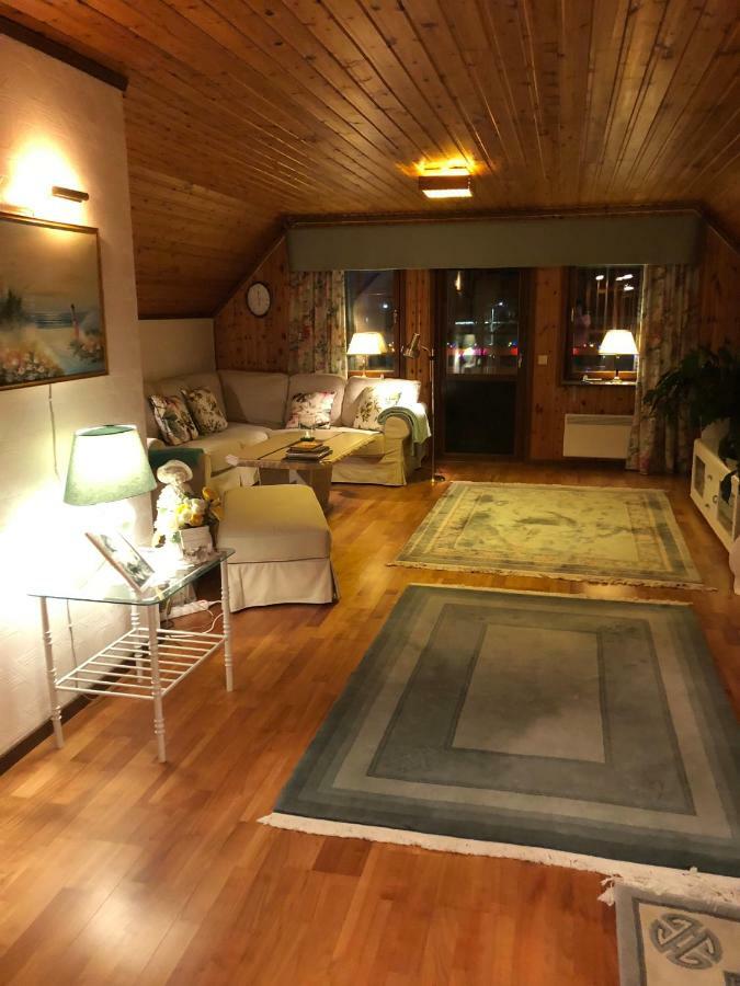 Anitas B&B Stockholm/Vaellingby Zewnętrze zdjęcie